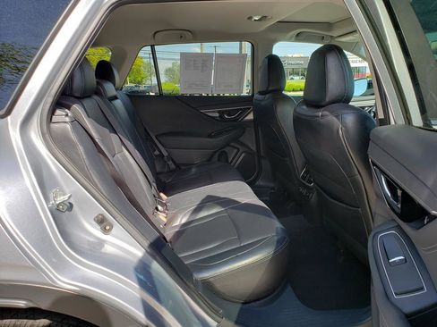 Used 2022 Subaru Outback Limited w/ Popular Package #2 AWD/4WD image 17