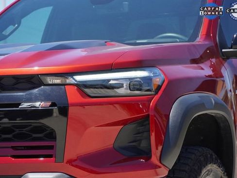 Used 2023 Chevrolet Colorado ZR2 w/ ZR2 Convenience Package III image 4