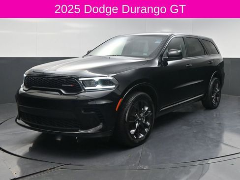 Used 2025 Dodge Durango GT image 2