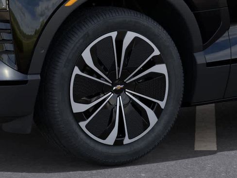 New 2025 Chevrolet Blazer EV LT AWD/4WD image 9