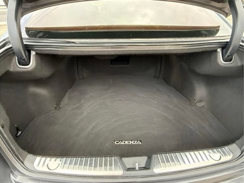 Used 2016 Kia Cadenza Premium FWD image 31