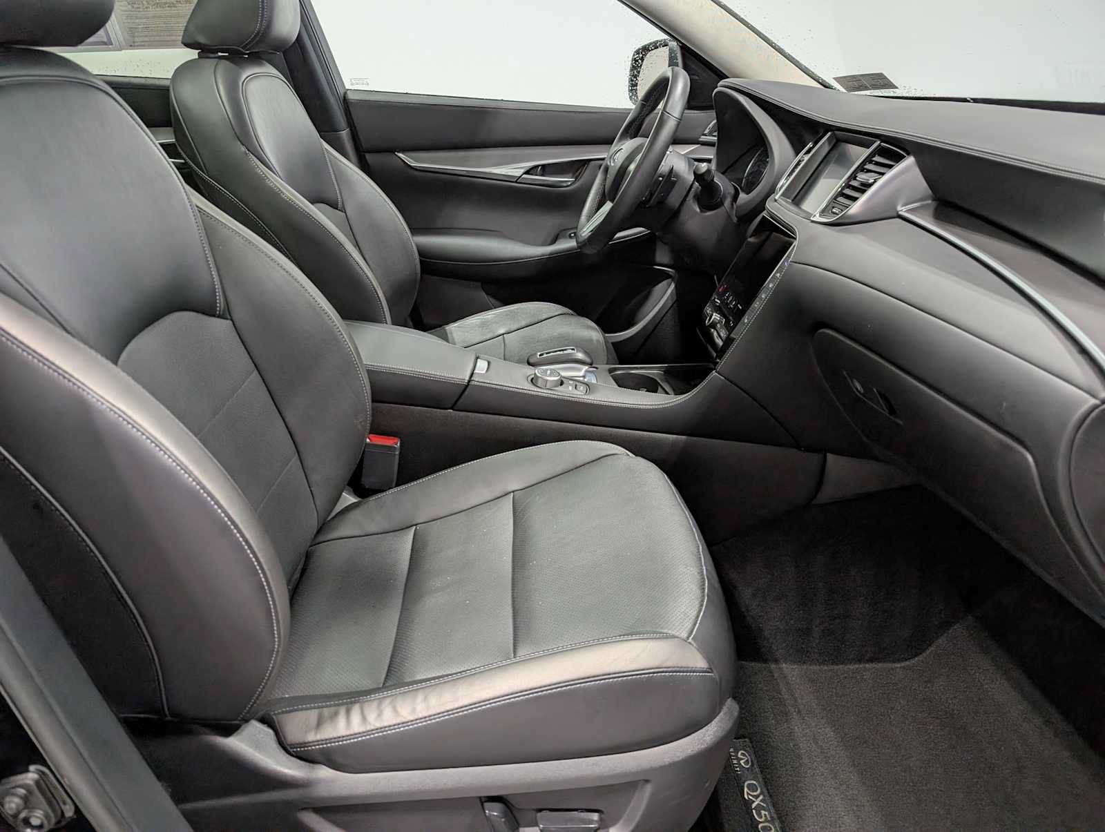 Used 2023 INFINITI QX50 Luxe AWD/4WD image 43