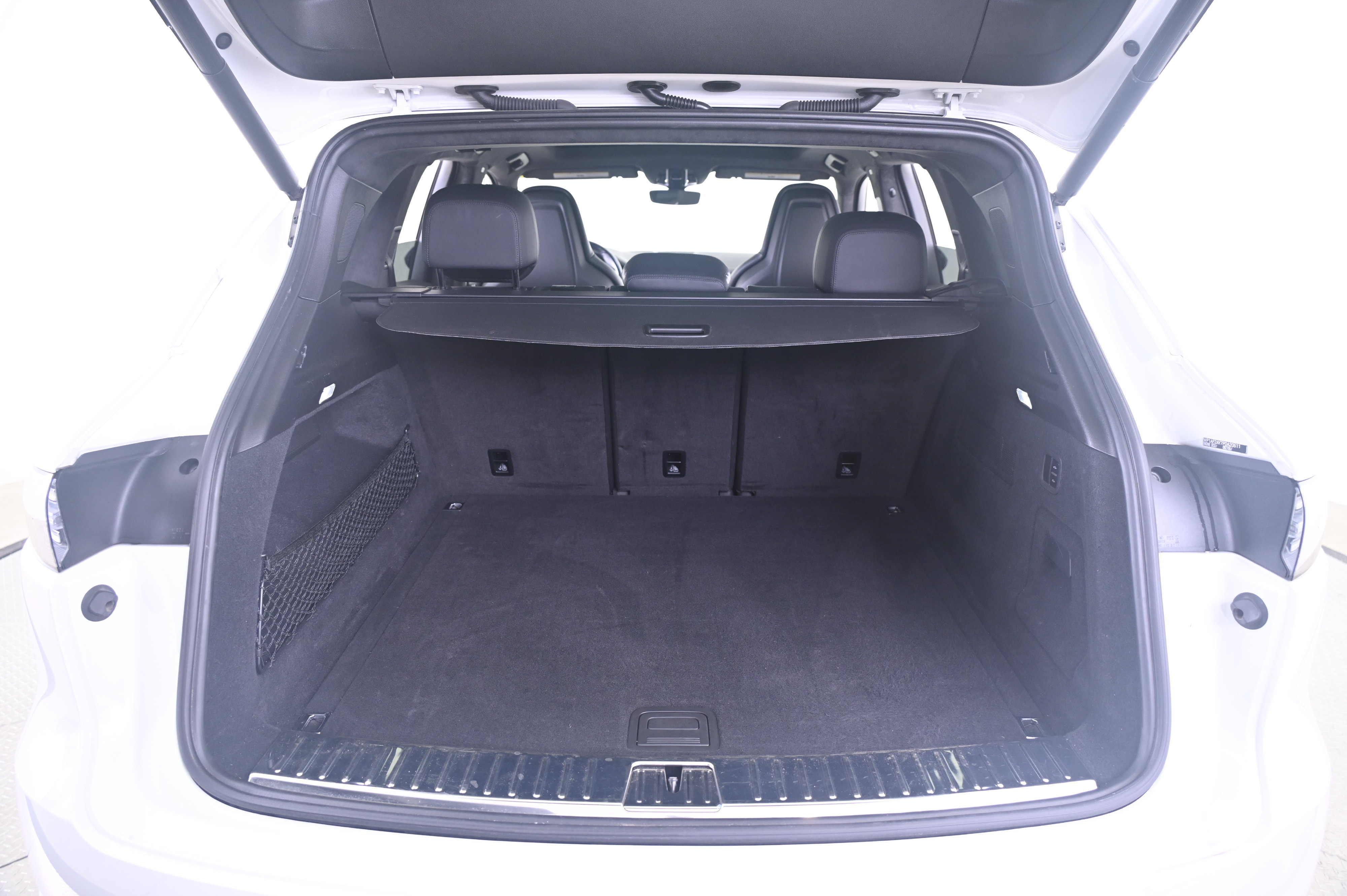Certified 2023 Porsche Cayenne Turbo AWD/4WD image 15