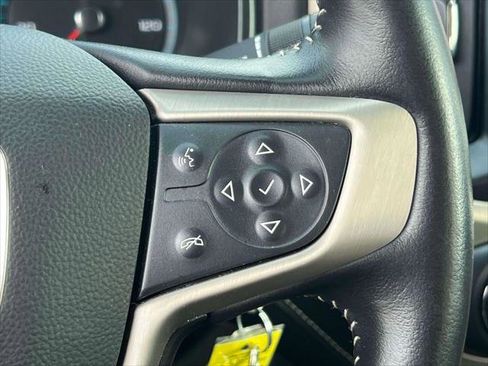 Used 2022 GMC Canyon Denali image 23