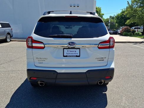 Used 2022 Subaru Ascent Limited w/ Technology Package AWD/4WD image 8