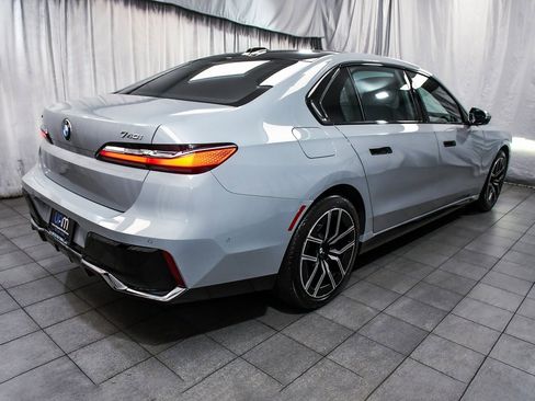 Used 2025 BMW 740i xDrive 740i xDrive image 6