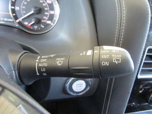 Used 2024 INFINITI QX80 Luxe RWD image 42
