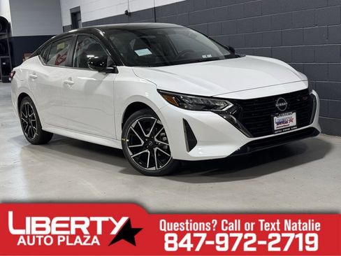 New 2025 Nissan Sentra SR image 1