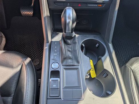 Used 2018 Volkswagen Atlas SE FWD image 25