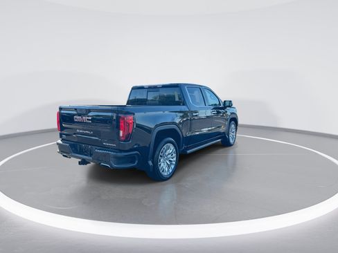 Used 2019 GMC Sierra 1500 Denali w/ Denali Ultimate Package AWD/4WD image 9