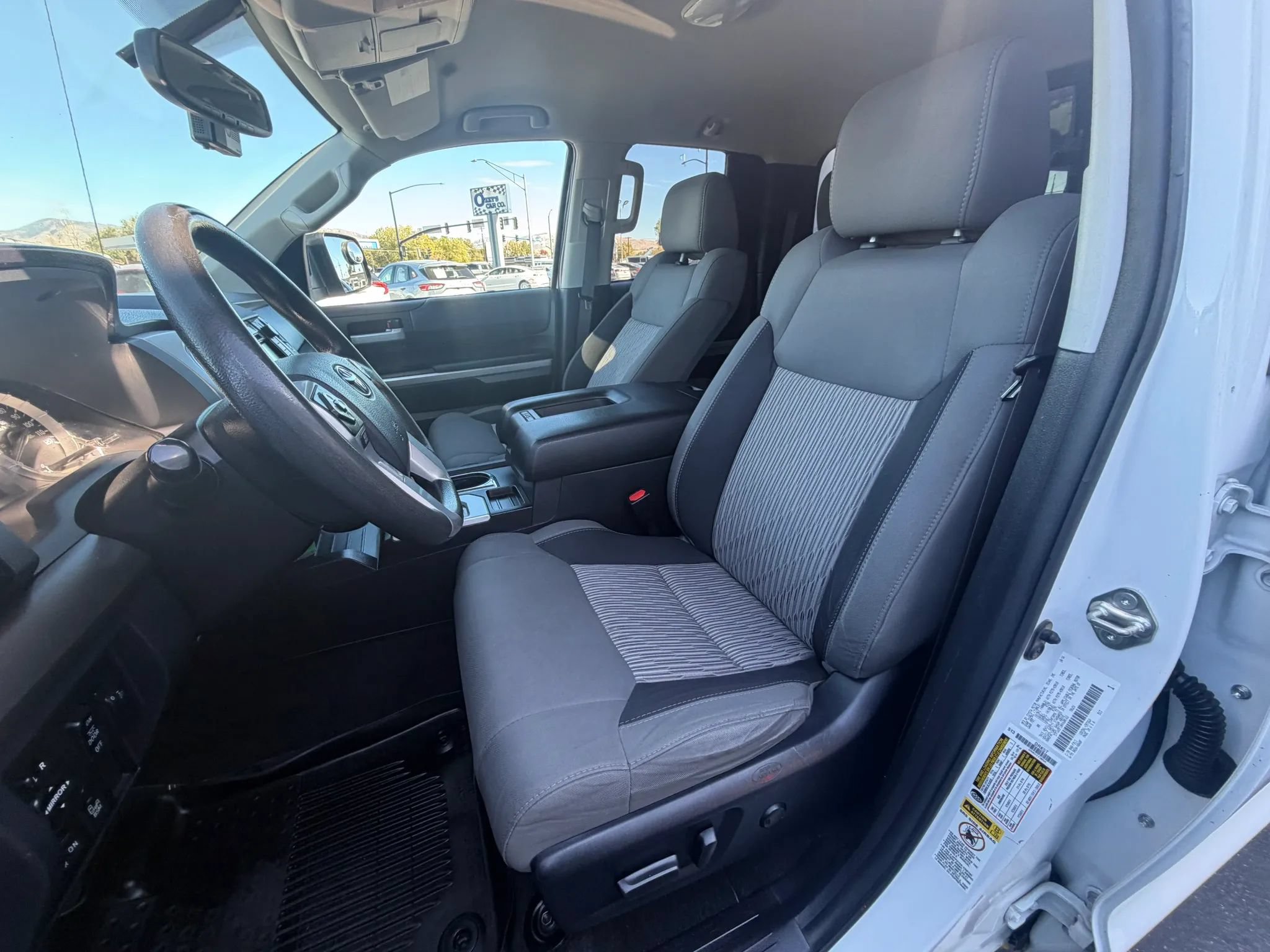 Used 2017 Toyota Tundra SR5 AWD/4WD image 10
