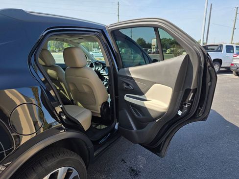 Used 2017 Buick Encore Essence image 18