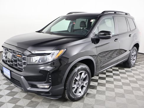 Used 2022 Honda Passport TrailSport image 10