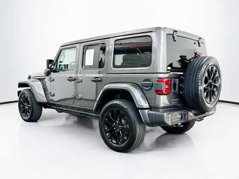 Used 2025 Jeep Wrangler Unlimited Sahara w/ Safety Group AWD/4WD image 5