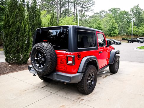 Used 2021 Jeep Wrangler Sport AWD/4WD image 10