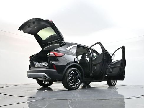 New 2026 Ford Escape Platinum image 40