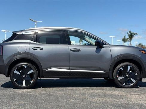 New 2026 Nissan Kicks SR FWD image 3