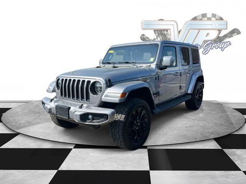 Certified 2021 Jeep Wrangler Unlimited Sahara AWD/4WD image 2