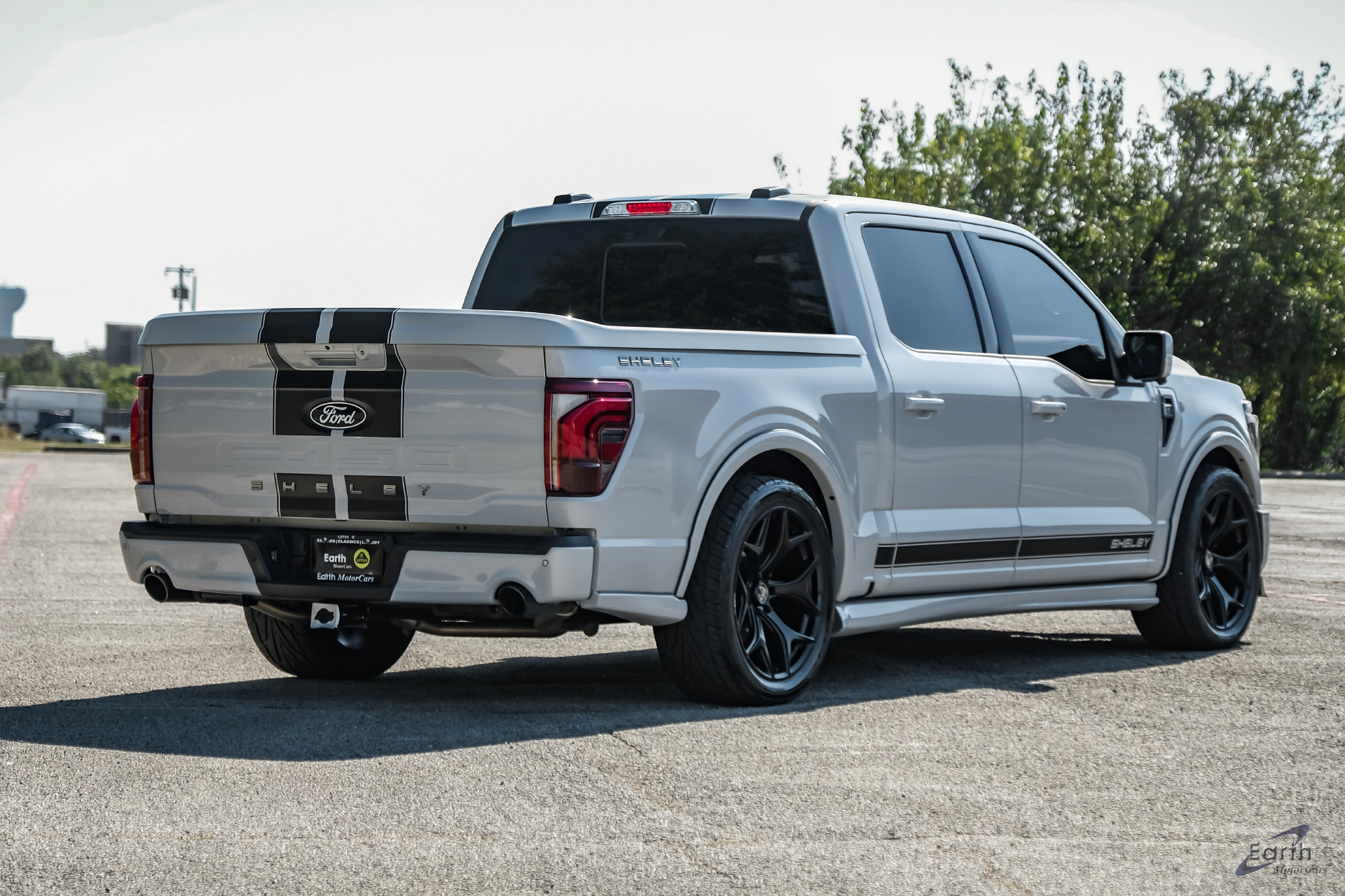 Used 2025 Ford F150 Lariat w/ Equipment Group 502A High AWD/4WD image 16