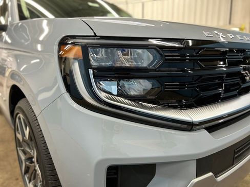 New 2026 Ford Expedition Max Platinum w/ Platinum Ultimate Package image 2