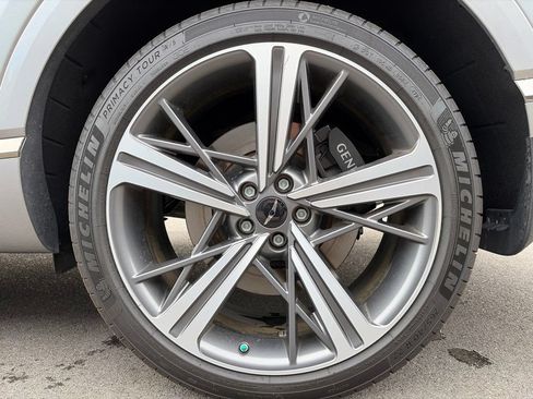 Certified 2025 Genesis GV80 3.5T e-SC AWD/4WD image 22