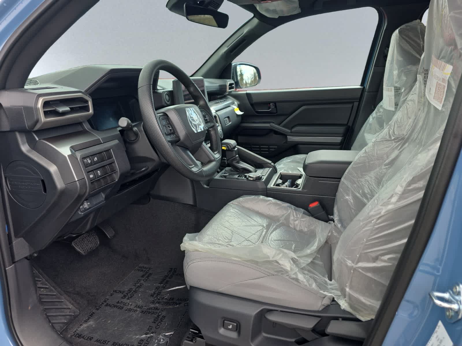 Used 2026 Toyota Tacoma SR5 AWD/4WD image 5