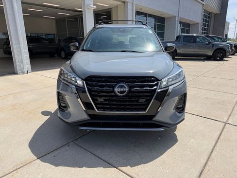 Used 2023 Nissan Kicks SR w/ Interior Electronics Package image 3