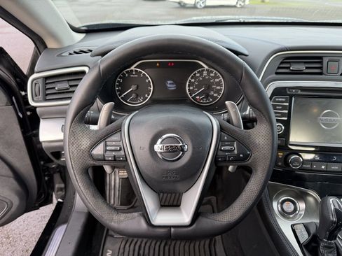 Used 2018 Nissan Maxima SR w/ Midnight Edition image 21