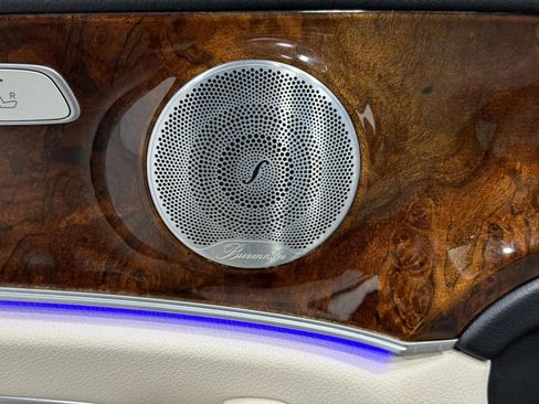 Used 2019 Mercedes-Benz E 300 4MATIC image 24