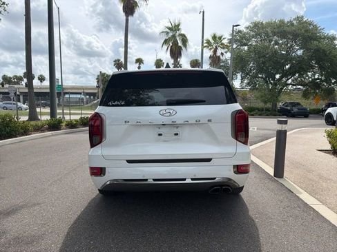 Used 2022 Hyundai Palisade Calligraphy w/ Cargo Package FWD image 4