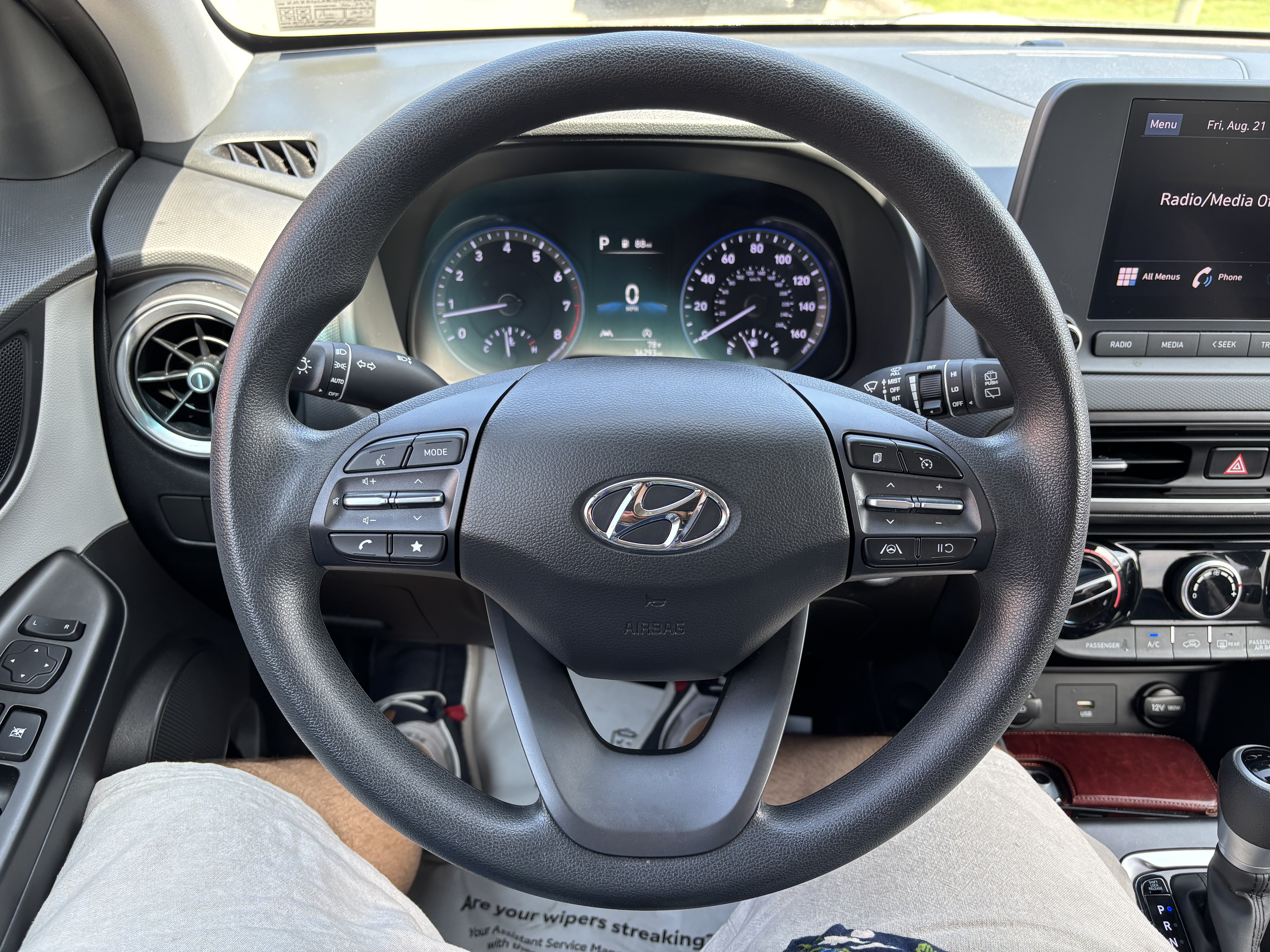 Used 2023 Hyundai Kona SEL AWD/4WD image 18
