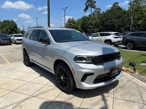 Used 2024 Dodge Durango GT AWD/4WD image 3