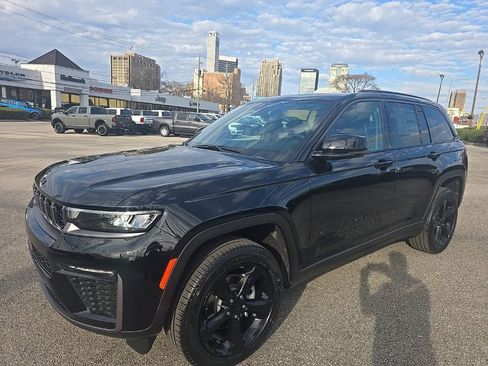 New 2026 Jeep Grand Cherokee Limited image 7