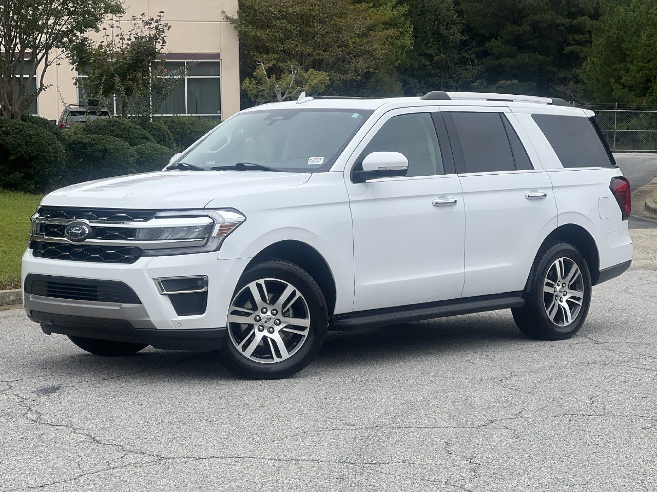 Used 2024 Ford Expedition Limited RWD image 1