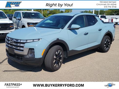 Used 2025 Hyundai Santa Cruz SE AWD/4WD image 1