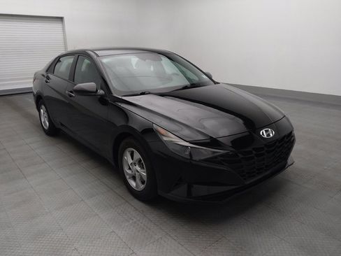 Used 2023 Hyundai Elantra SE w/ Cargo Package FWD image 13