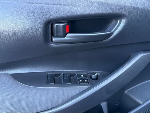 Used 2022 Toyota Corolla LE FWD image 10