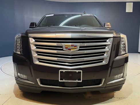 Used 2018 Cadillac Escalade ESV Platinum AWD/4WD image 6