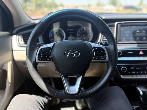 Used 2019 Hyundai Sonata SE FWD image 15