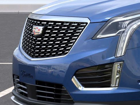 Used 2026 Cadillac XT5 Premium Luxury w/ LPO, Floor Liner Package AWD/4WD image 13