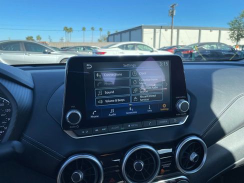 Used 2025 Nissan Sentra SV FWD image 20