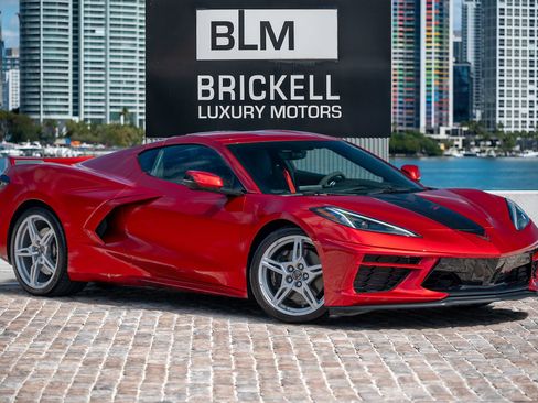 Used 2021 Chevrolet Corvette Stingray Premium Cpe w/ Z51 Performance Package image 1