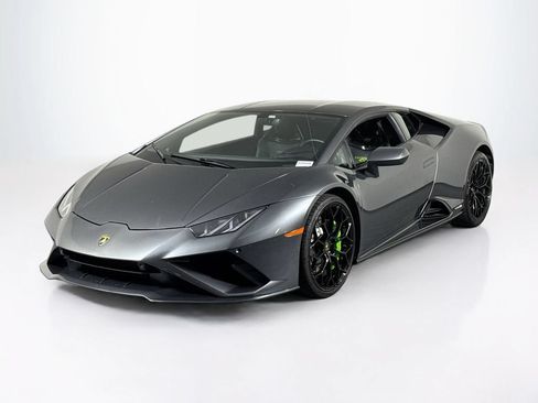 Used 2021 Lamborghini Huracan EVO RWD image 1