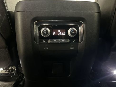 Certified 2022 GMC Yukon XL Denali AWD/4WD image 23
