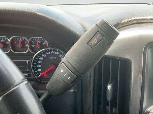 Used 2019 Chevrolet Silverado 1500 LT w/ Texas Edition RWD image 15