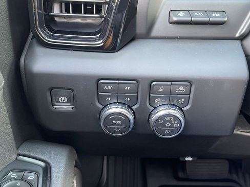 New 2026 GMC Sierra 1500 AT4 w/ AT4 Premium Package image 18