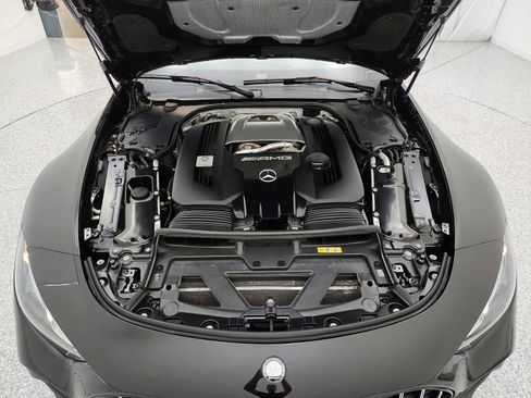 Used 2023 Mercedes-Benz SL 55 AMG 4MATIC w/ Driver Assistance Package image 15