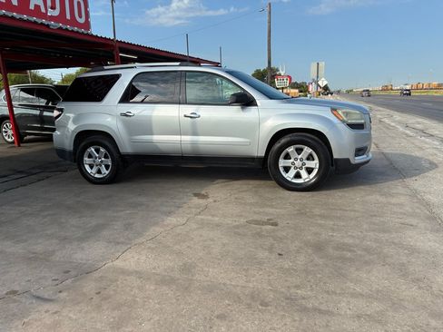 Used 2016 GMC Acadia SLE FWD image 3
