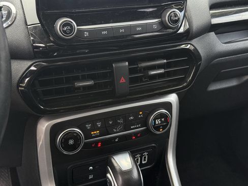 Used 2021 Ford EcoSport Titanium image 20