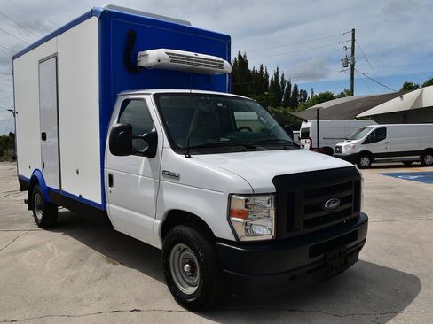 Used 2023 Ford E-350 and Econoline 350 Super Duty w/ Power Windows & Locks Group RWD image 1